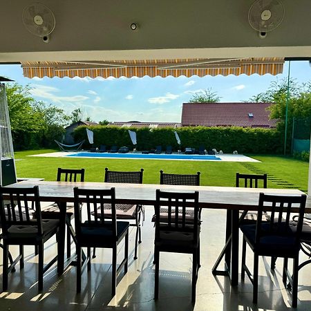 Lahuzur - Casa De Vacanta - Therme Balotesti & Aeroport Otopeni Săftica Extérieur photo
