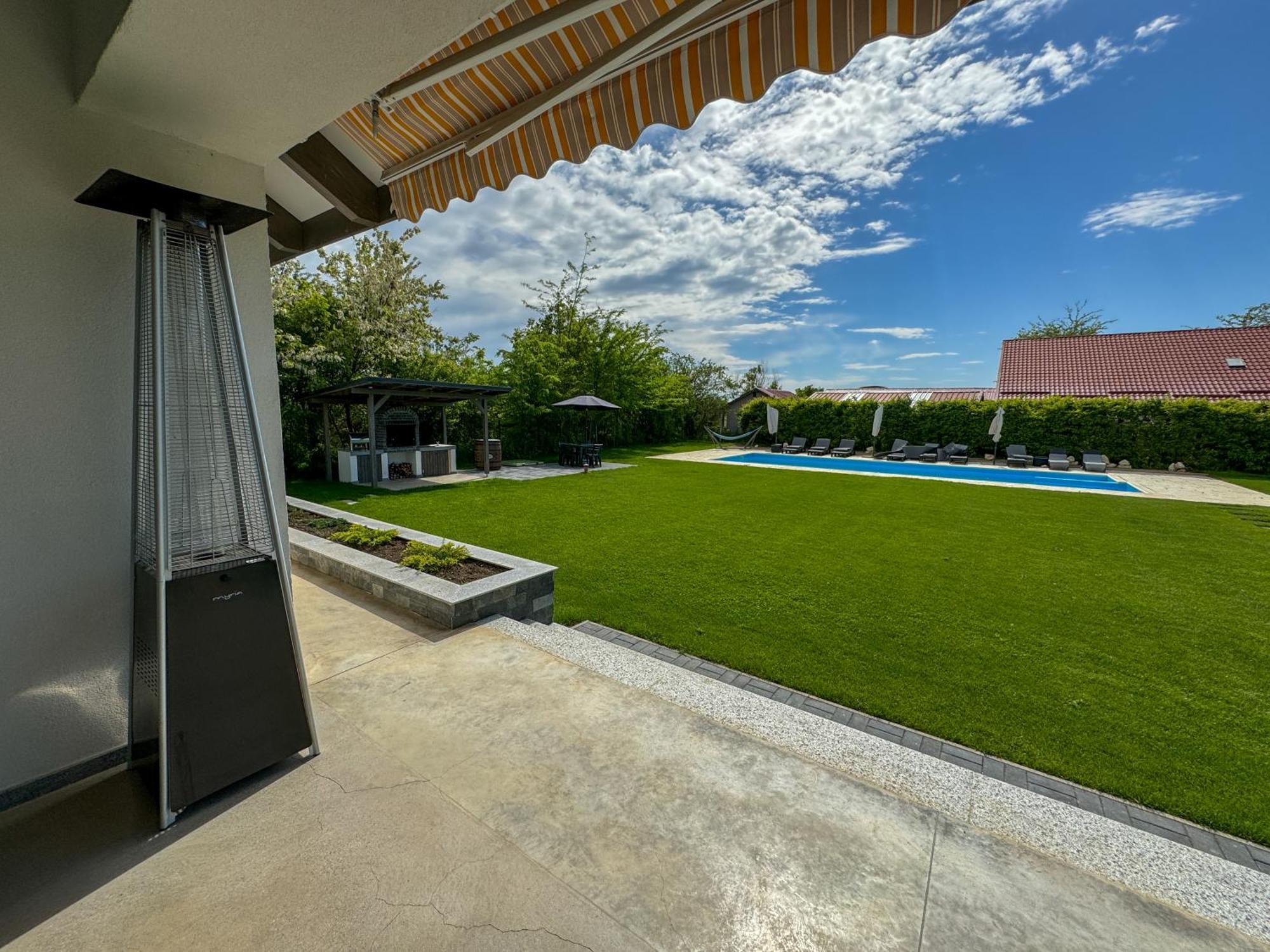 Lahuzur - Casa De Vacanta - Therme Balotesti & Aeroport Otopeni Săftica Extérieur photo